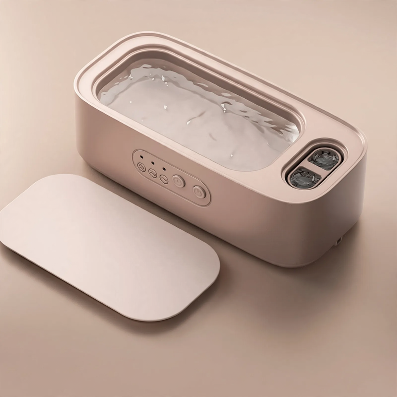 Multifunctional ultrasonic cleaning device