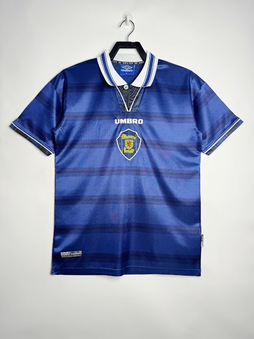 Equipación de visitante de Escocia 1998–2000.jpeg