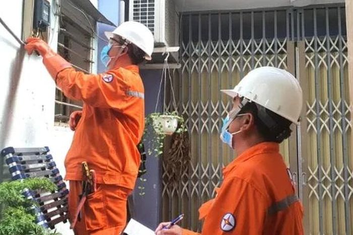 Hà Nội chủ động bảo đảm điện mùa nắng nóng - Đài Phát thanh và truyền hình Hà Nội