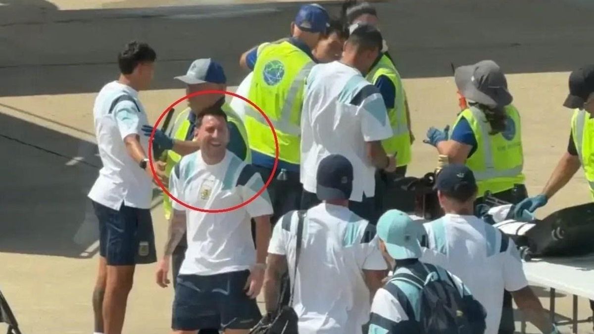 Khoảnh khắc gây sốt của Messi khi kiểm tra an ninh - Tạp chí Tri thức