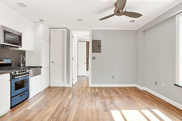 2100 2nd Avenue Unit 4