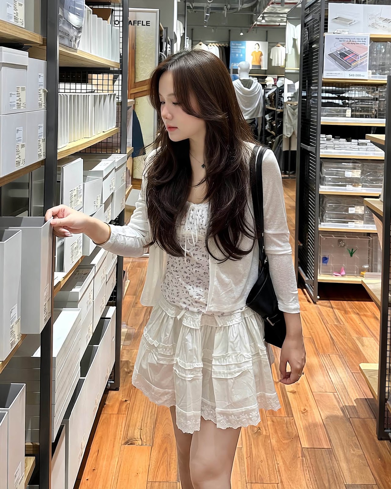 Sét áo thun kèm 2 dây hoa nhí viền ren XONXEN SHOP 80363 – Image 4