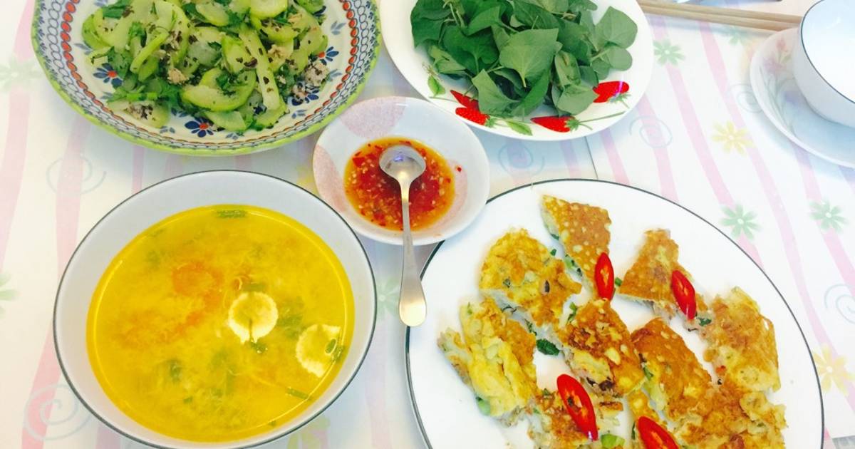 Bạch tuộc chiên trứng cho bữa cơm gia đình