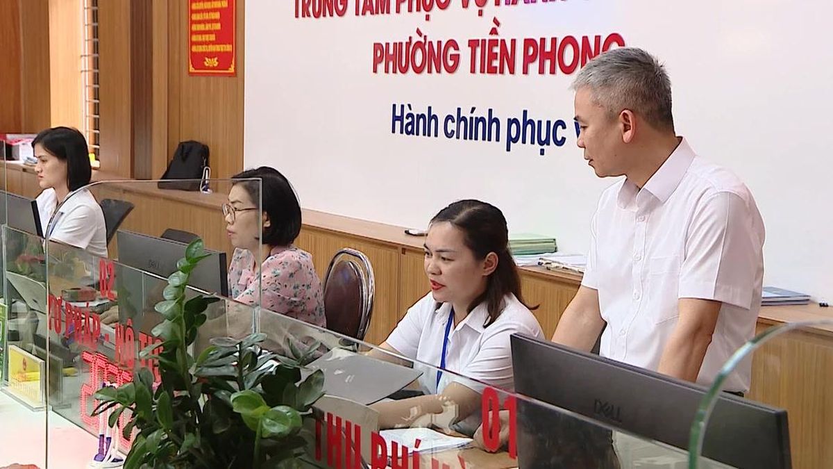 [Video] Bộ Nội vụ hướng dẫn bổ sung nhân lực cho cấp xã - Báo Nhân Dân