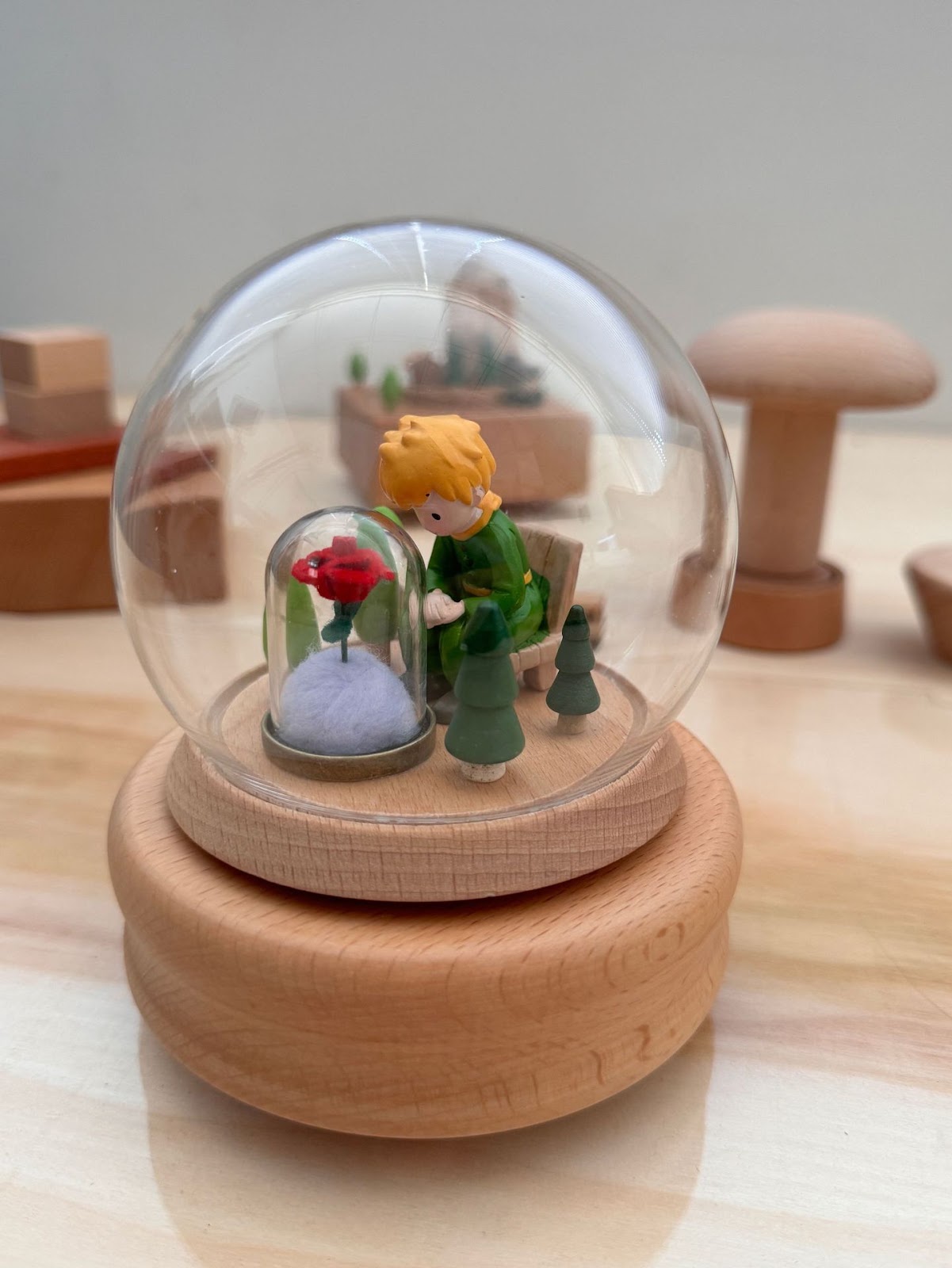 Wooden music box with mechanical movement