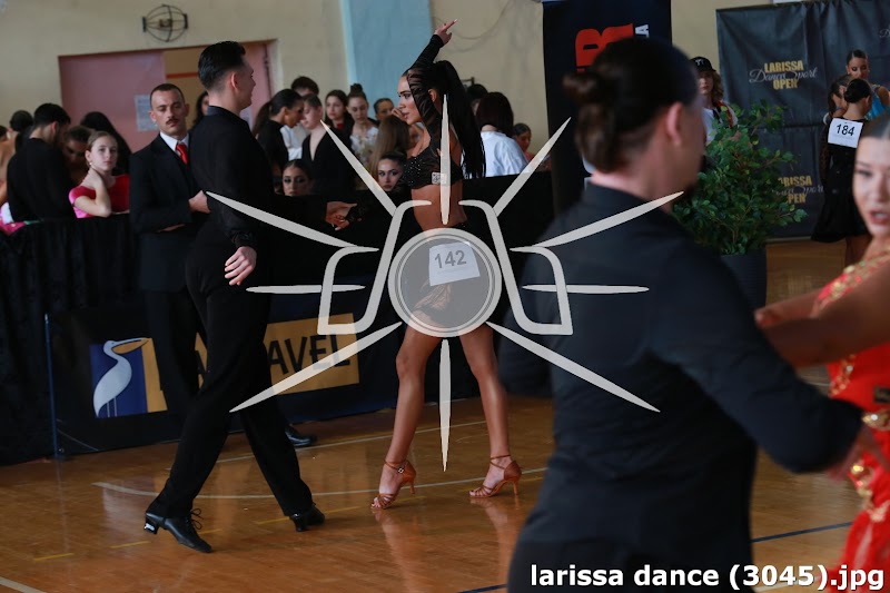 larissa dance (3045).jpg