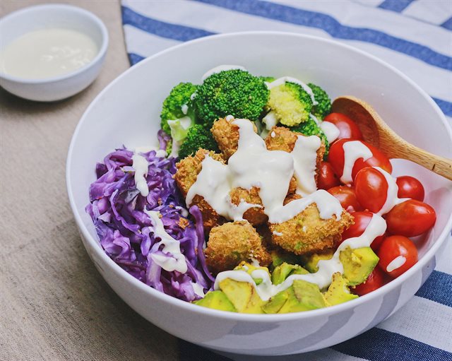 Salad Cá Hồi Xù Sốt Cream Cheese