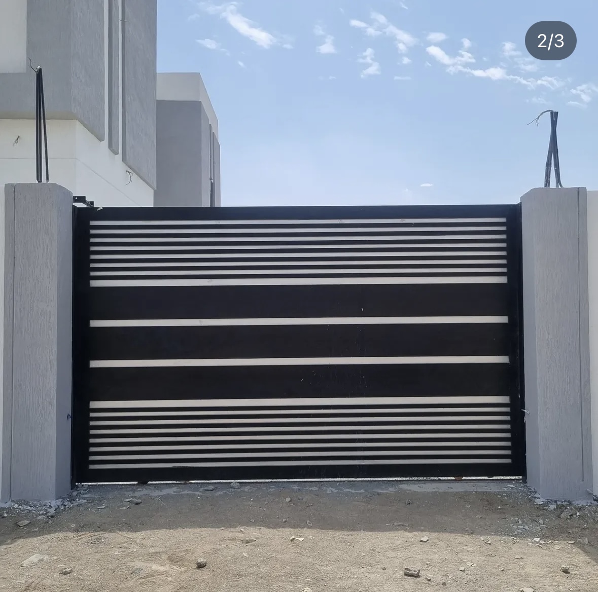 Contemporary steel gate design Fujairah — Al Taher Group