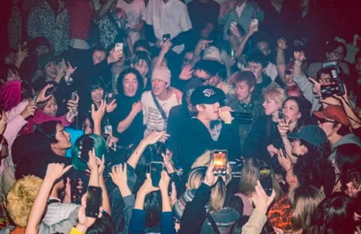 Scenes from a Universal Music Box/UMB club night