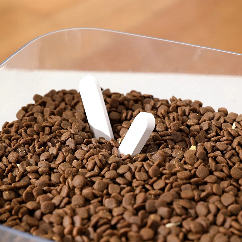 Diatomaceous Earth Desiccant for Pet Food Containers