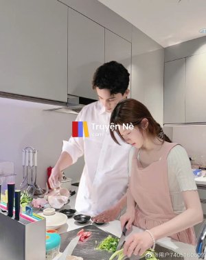 Cô Gái Trong Thế Giới Ảo