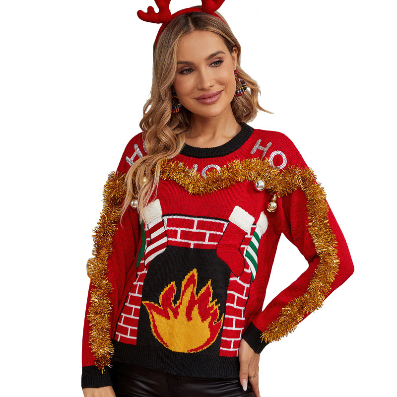 Weihnachtlicher Strickpullover mit Stickerei