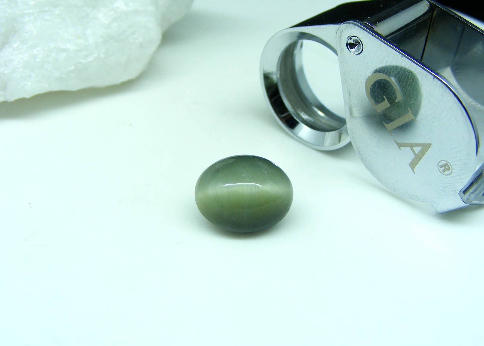 Natural Quartz Cat’s Eye