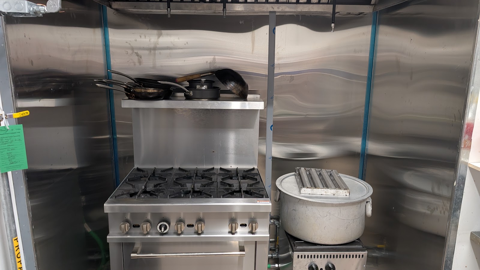 Kitchen cooking line