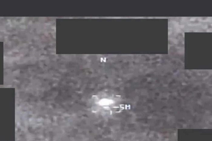 Mỹ công bố thêm dữ liệu chưa từng có về UFO - Báo Công An Nhân Dân