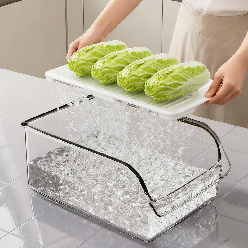 Refrigerator drawer made of PET with drainage grid