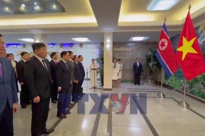 Triển lãm ảnh về quan hệ Việt Nam-Triều Tiên - Báo VietnamPlus