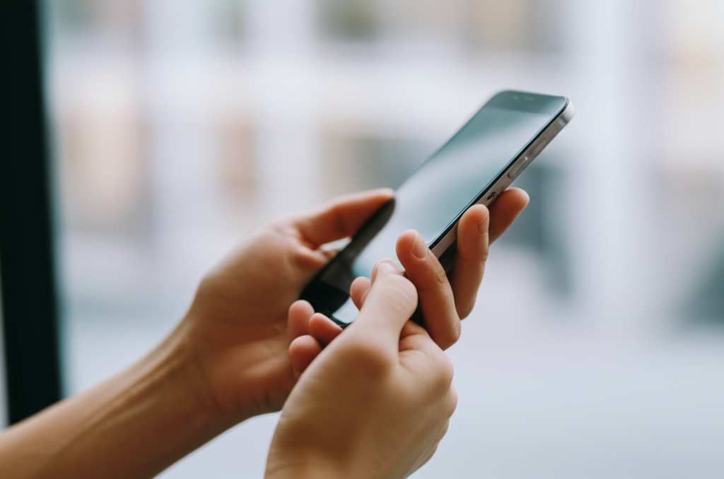 📱 스마트폰 앱으로도 되나요?