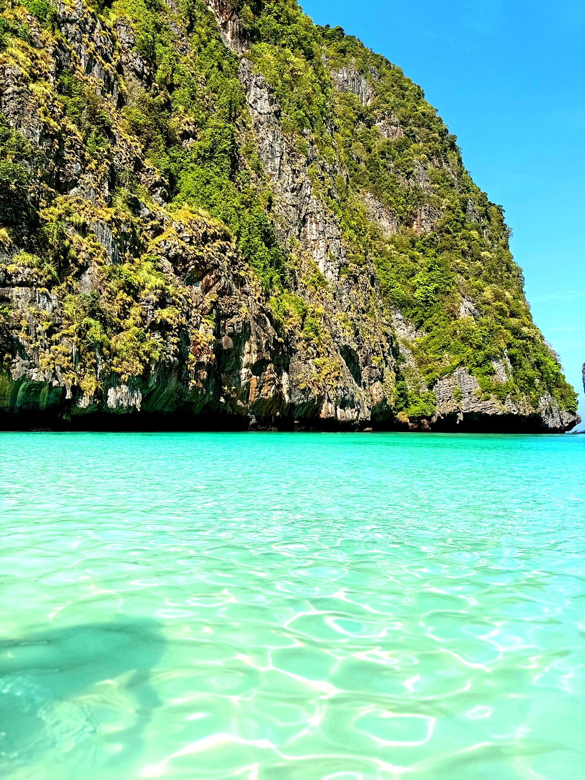 Приватный · PHI PHI - BAMBOO - RANG YAI + FISHING (1-DAY TRIP) 8