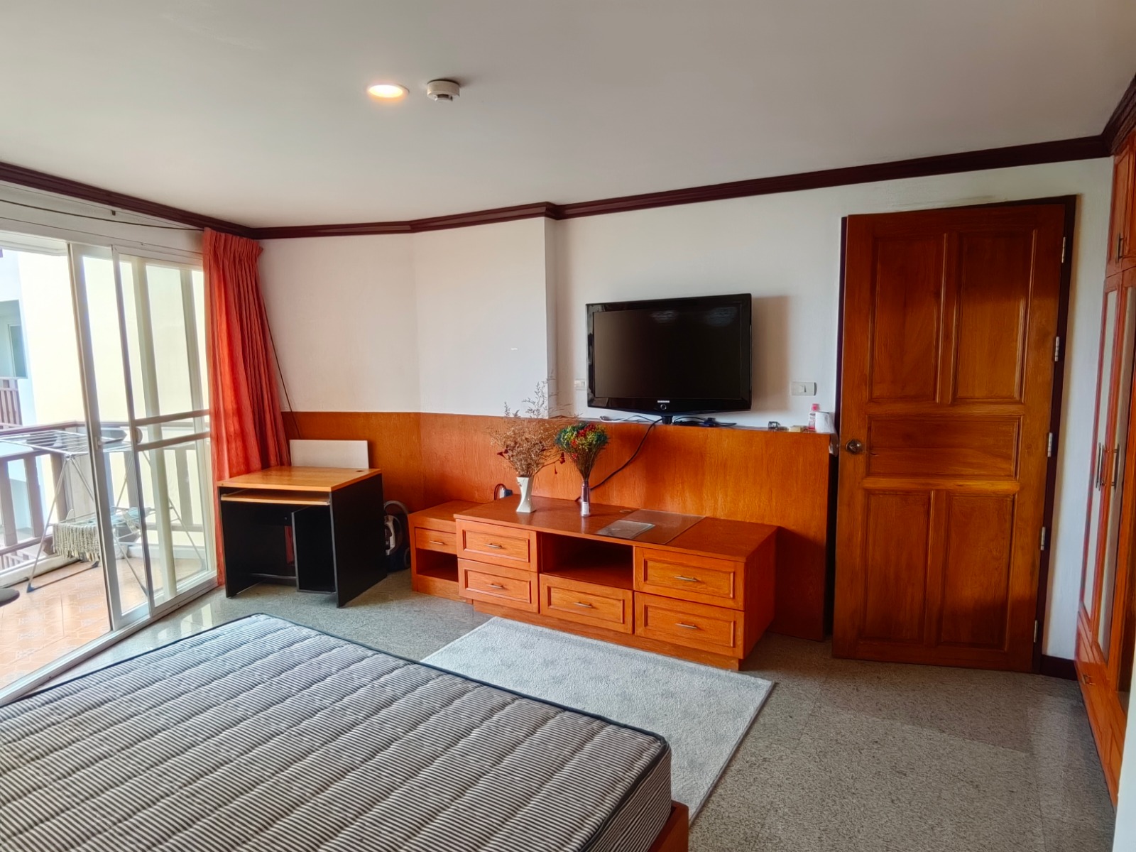 Seven Seas Cote d`Azur - 2 Bed, Floor 4 8