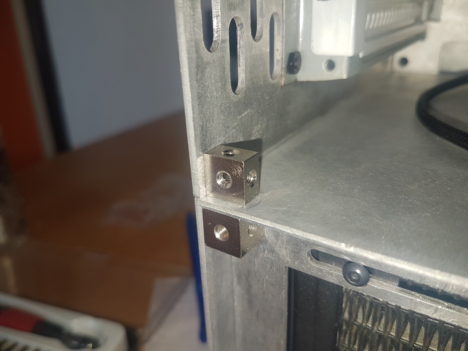181kGEmnRH8VWZozrOnYu84vtqB2nQiX-