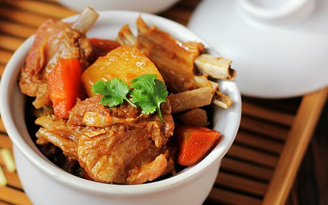Sườn Kho Khoai Tây