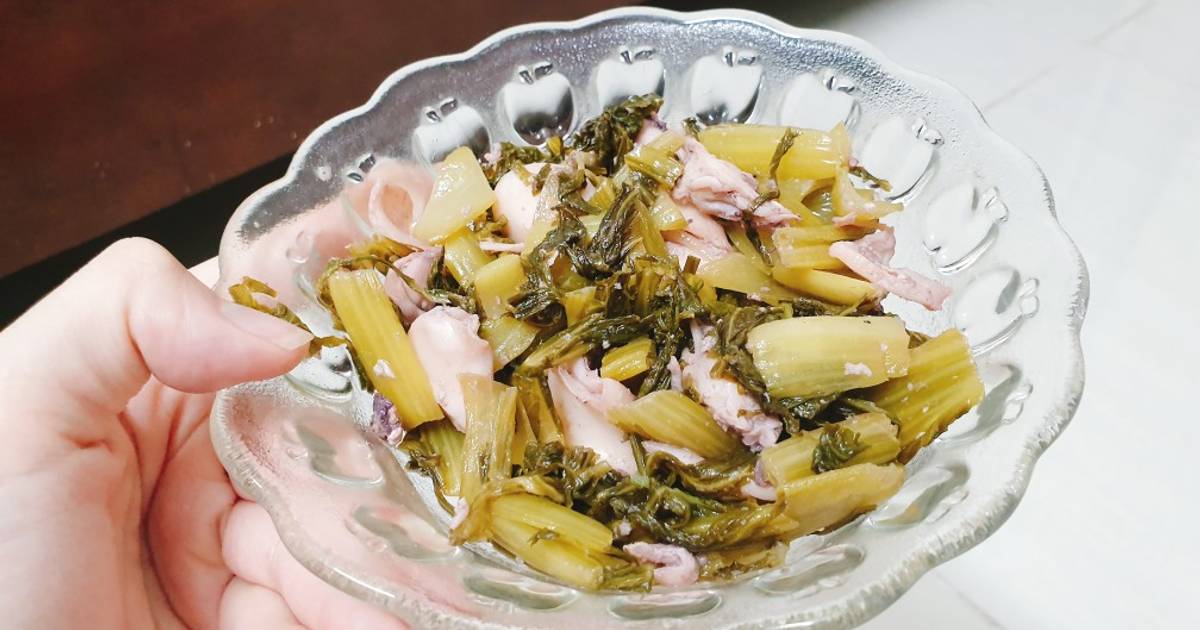 Mực ống xào dưa chua