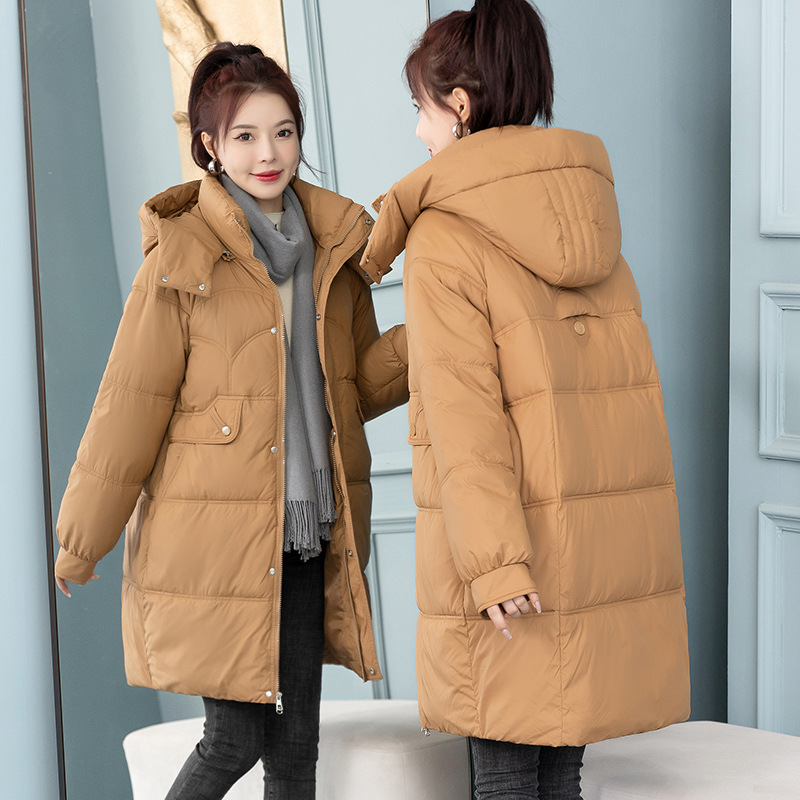 Loosely fitted women's winter jacket, mid-length