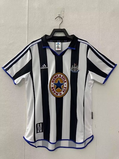 Retro 99-00 Newcastle Local @lumorasports.jpeg