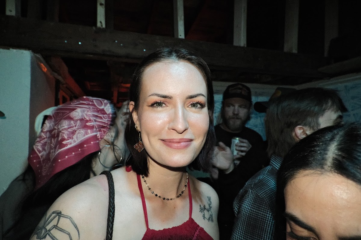 @tlau.photos_thelostandunfounds_2026-03-29_austin_last_night_012