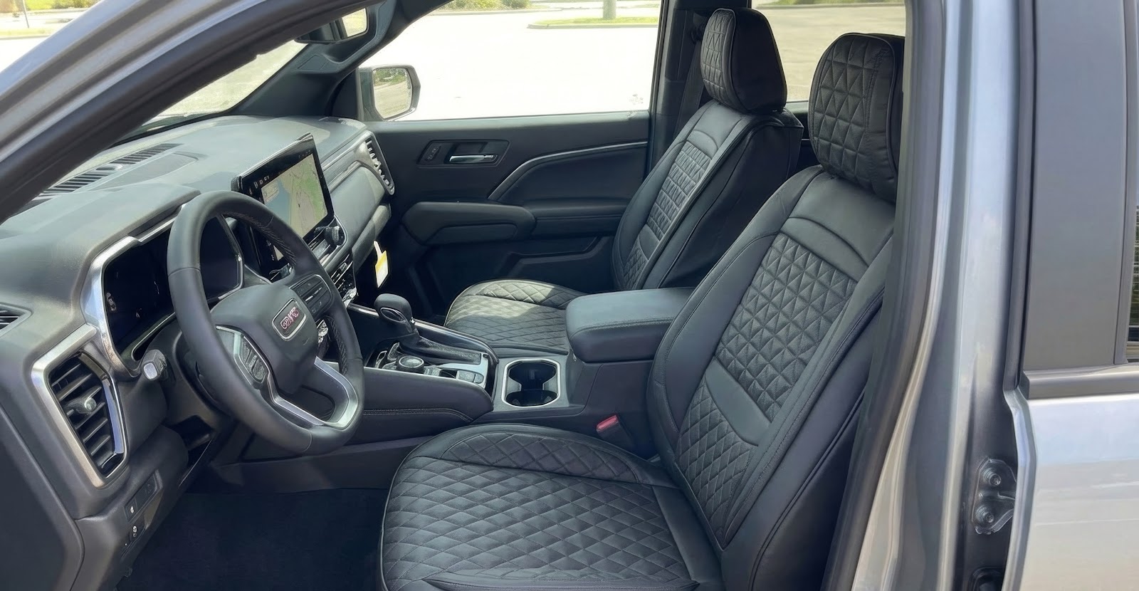 Premium seat cover for GMC Canyon