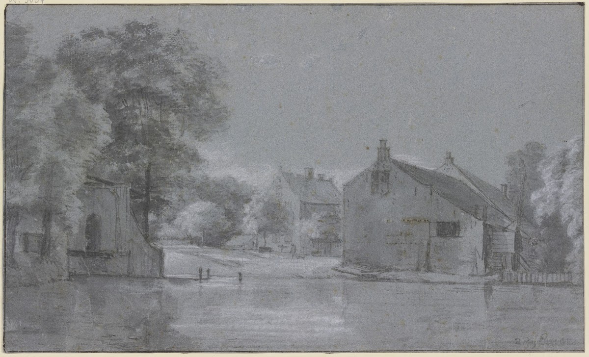 Ein Dorf mit Baumgruppen an einem Fluss