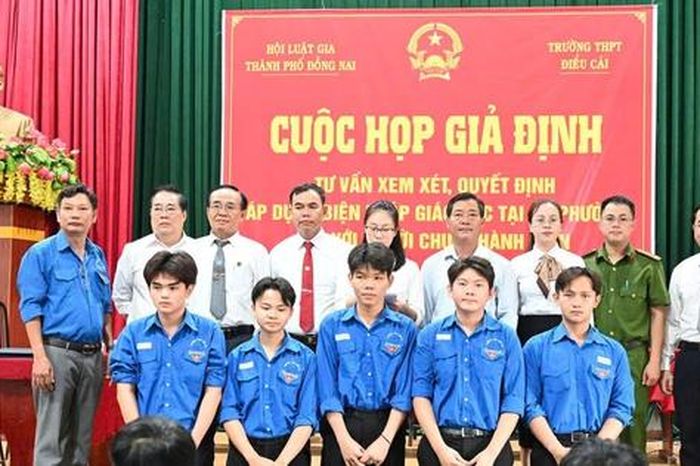 Nâng cao ý thức pháp luật cho học sinh từ những câu chuyện thực tế - Tạp chí Người Đưa Tin