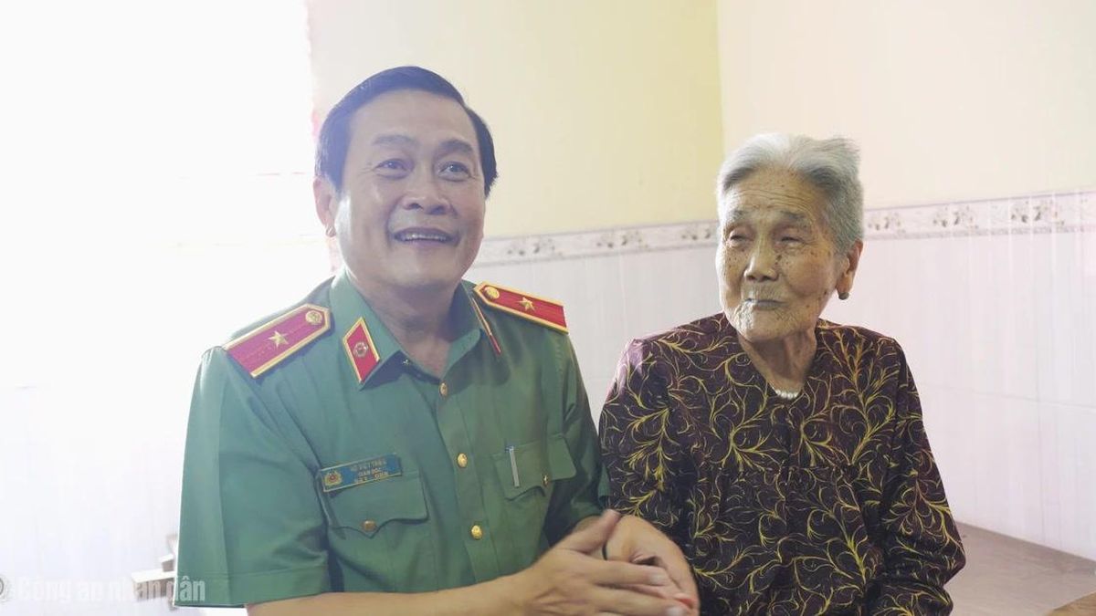 Thăm hỏi, tri ân gia đình chính sách trên địa bàn tỉnh Cà Mau - Báo Công An Nhân Dân