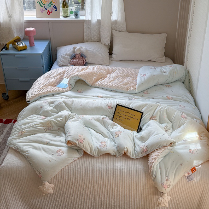 Children's comforter, machine washable