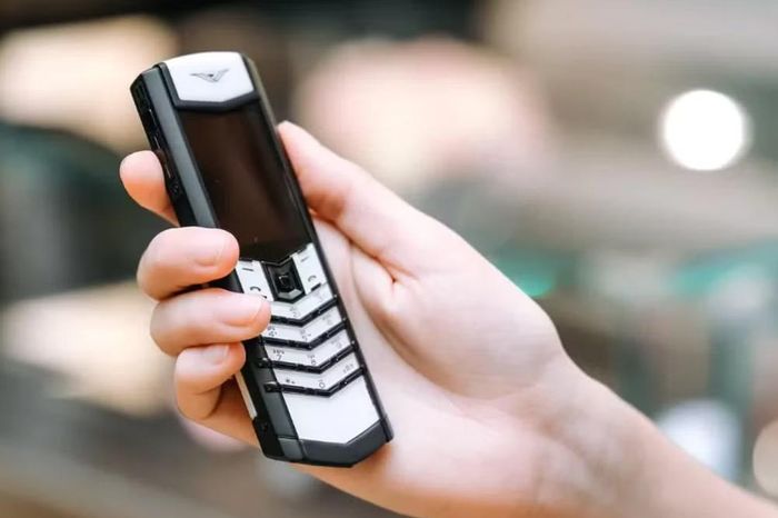 Từng là 'đế chế xa xỉ', Vertu sụp đổ vì iPhone - Báo Tri thức &amp; Cuộc sống