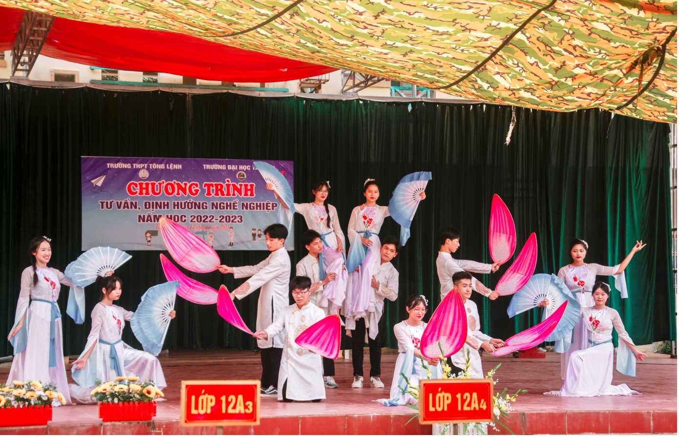 Trường Đại học Tây Bắc tổ chức Chương trình tư vấn định hướng nghề nghiệp cho học sinh một số trường THPT trên địa bàn tỉnh Sơn La