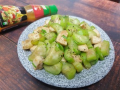 Một món ăn cực giàu dinh dưỡng, vừa bổ sung đạm, vừa đủ chất xơ, chất béo mà lại không quá ngán. Nhanh tay lưu lại và trổ tài cho bữa cơm gia đình đi bạn nhé.