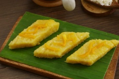 Vậy là bạn đã hoàn thành xong món bánh khoai mì mít hấp rồi đấy, chắc chắn cả căn bếp nhà bạn sẽ thơm lừng mùi bánh hấp cho mà xem. Món bánh tuy đơn giản dân dã nhưng mùi vị lại vô cùng thơm ngon đó. Cuối tuần vào bếp làm ngay cho gia đình mình thưởng thức nha.