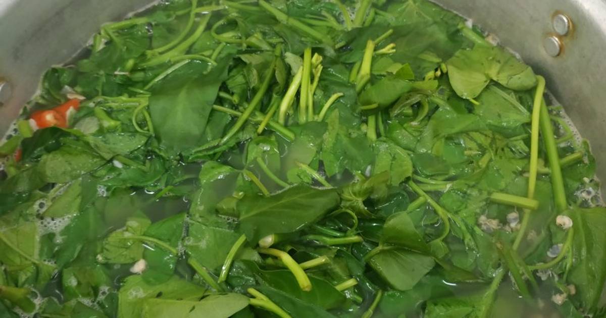 Canh hến rau muống