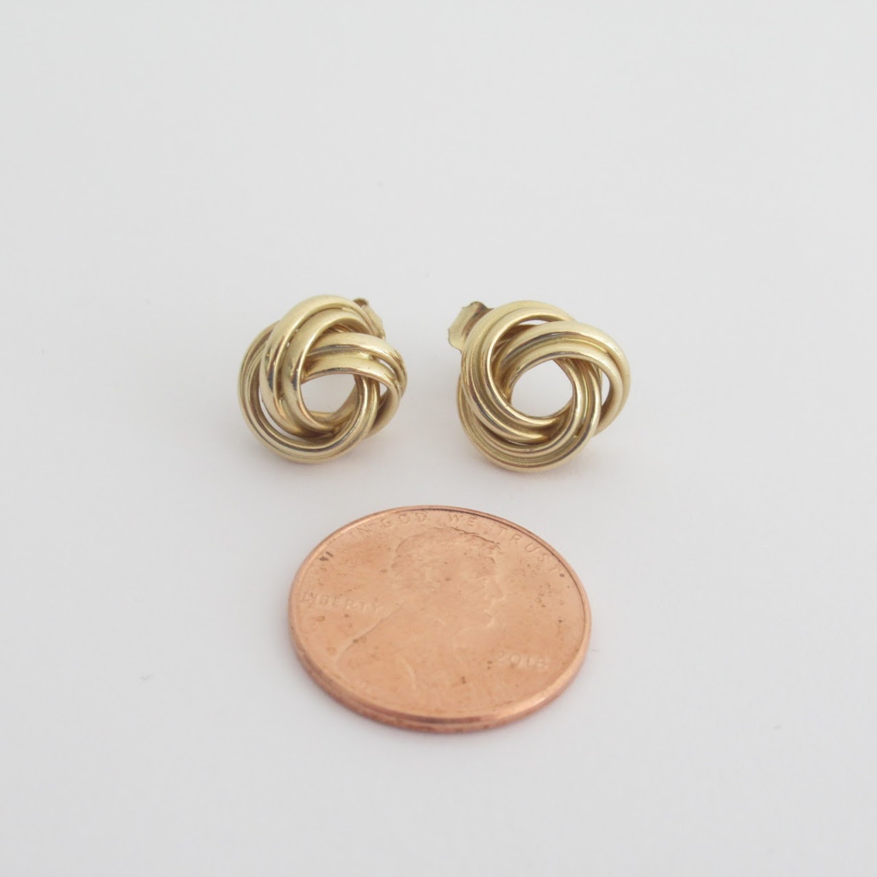 14K Gold Knot Earrings