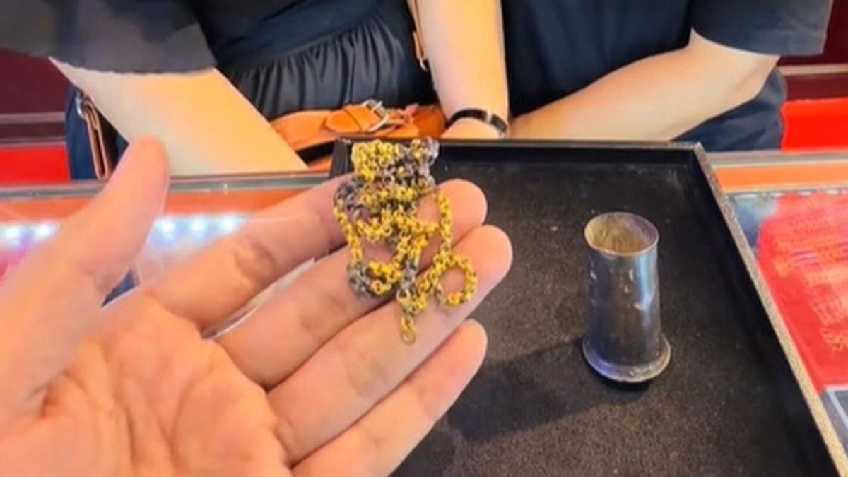 Mẹ nhặt được vàng từ bãi rác, con gái mang đi kiểm tra thì sốc nặng - Tạp chí Người Đưa Tin
