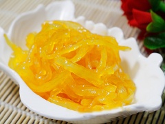 Khi mứt nguội thì có thể cho vào hũ kín bao quản dùng dần trong thời gian dài. Mứt củ cải dẻo vị chanh dây với những sợi mứt dẻo ngọt, chua chua, kích thích vị giác. Có thể làm món ăn chơi chống ngán hiệu quả cho những ngày đầu năm mới.