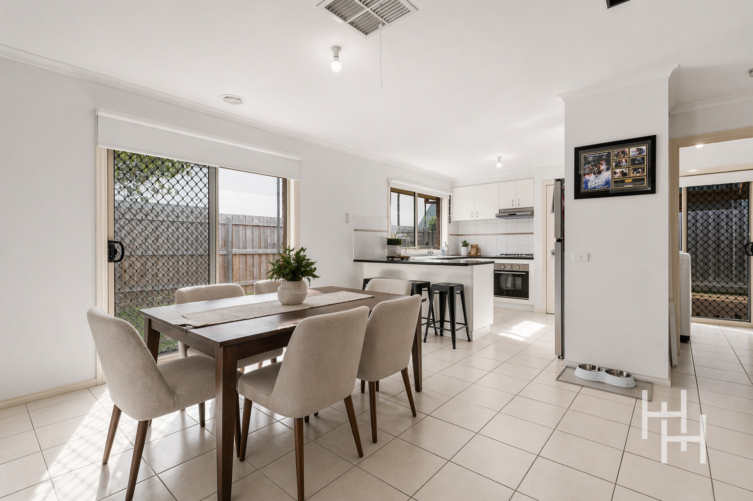 16 Karwarren Way, Cranbourne West - Thumbnail 5
