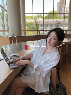 Cô Gái Ở Siêu Thị