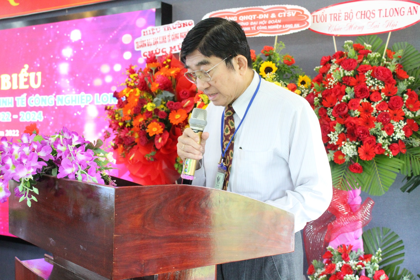 Đ/c Huỳnh Văn Xê – Phó Bí thư Đảng ủy phát biểu chỉ đạo tại Đại hội