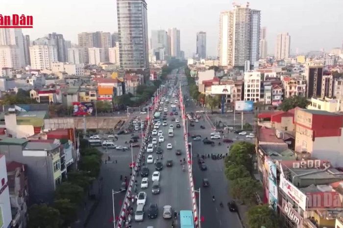 Hà Nội chuẩn bị hạ tầng thí điểm vùng phát thải thấp từ ngày 1/7/2026 - Báo Nhân Dân