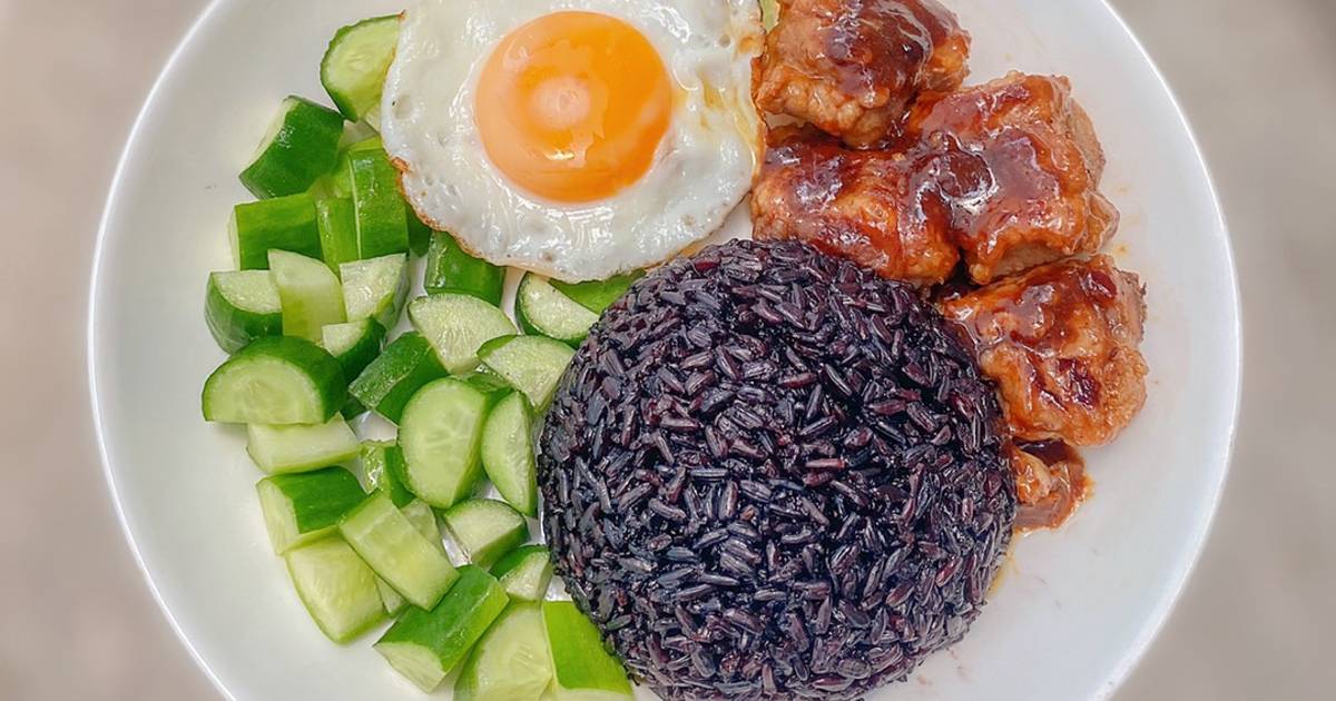 Cơm sườn chua ngọt nhưng vẫn eatclean 😋