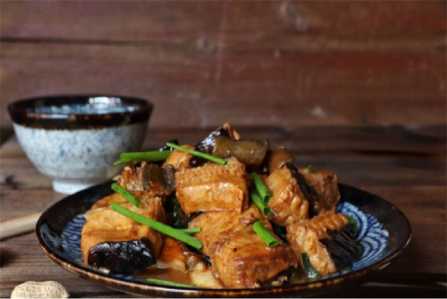 Cá Đuối Sốt Xì Dầu