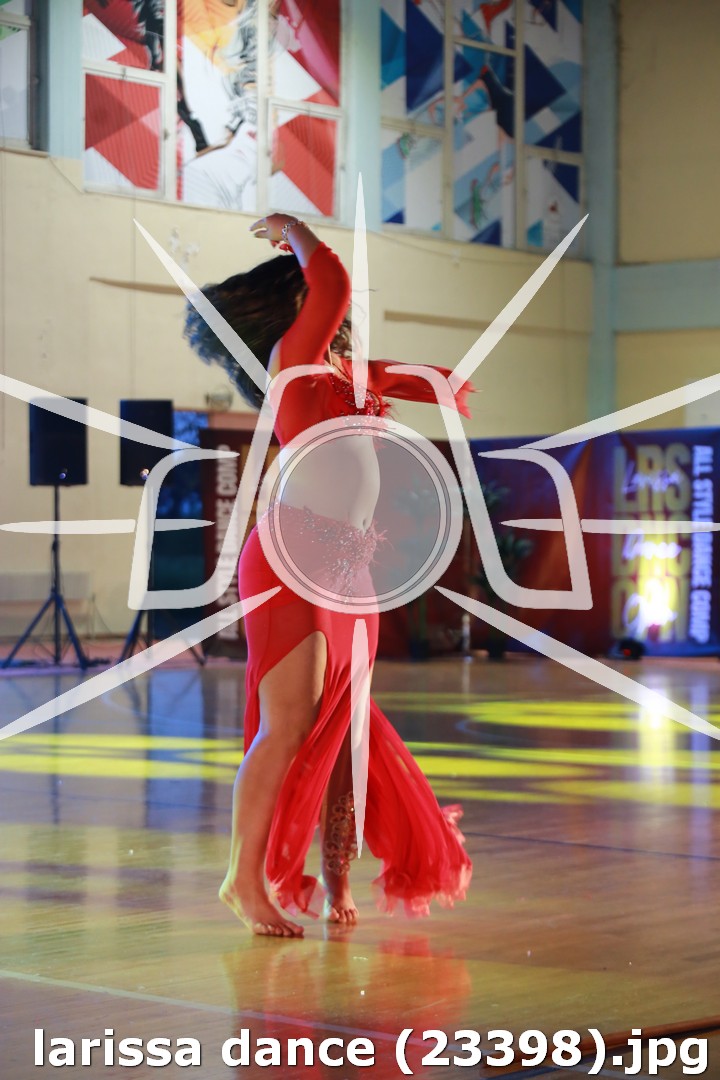 larissa dance (23398).jpg
